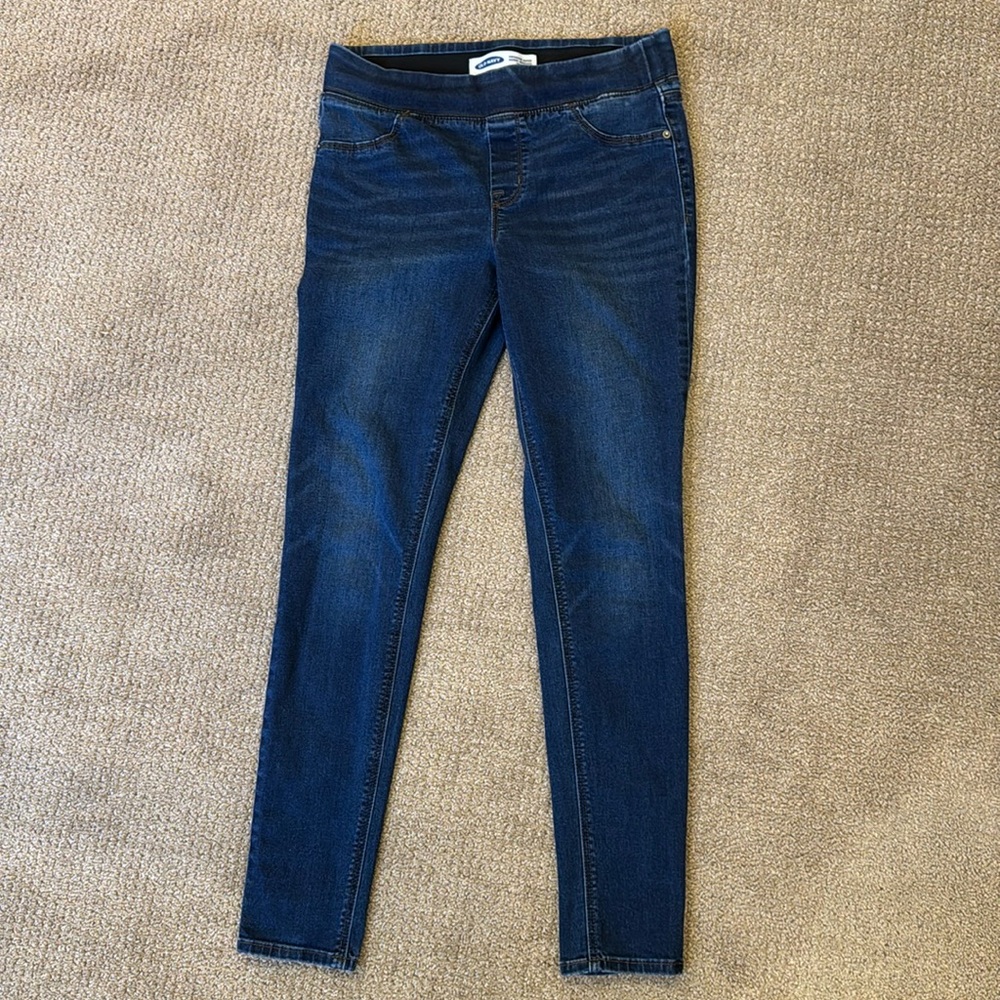 Old Navy Rockstar Super Skinny Jeggings. Size 6
